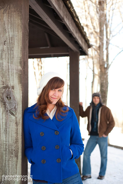 wintery and snowy engagement sesion