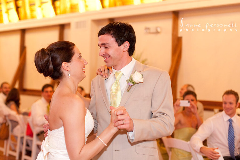 WinMock Barn wedding photos