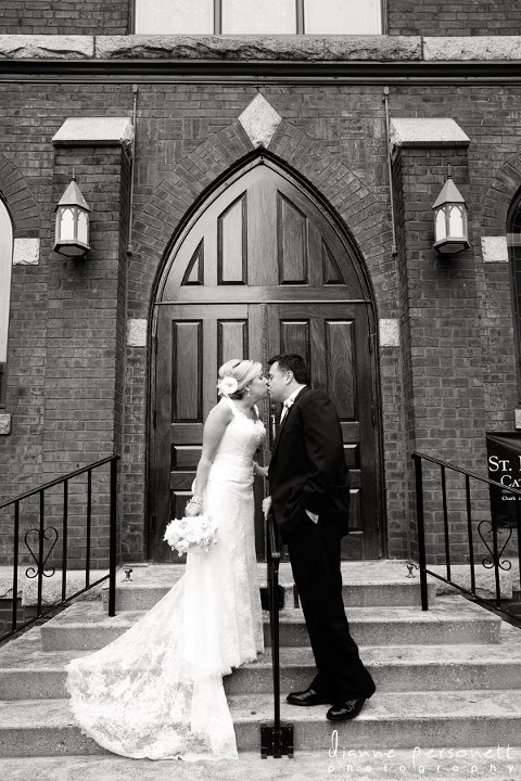 Wedding photos at The Green Charlotte, Uptown Charlotte wedding