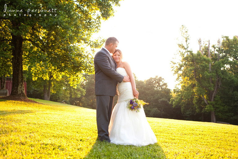 wedding photos at silver hearth lodge roanoke