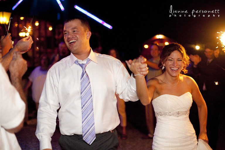 wedding photos at silver hearth lodge, roanoke, virginia