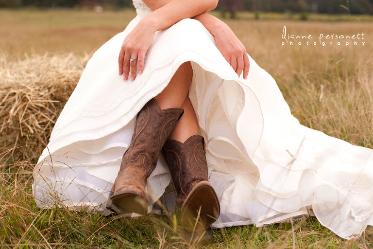 charlotte bridal portraits in a field