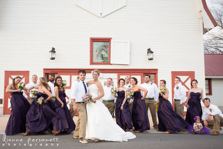 wedding photos at winmock barn winston-salem 