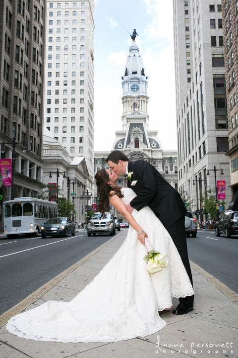 wedding photos in philadelphia, broad street philadelphia