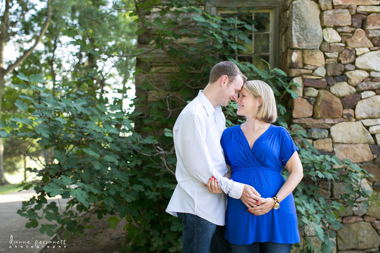 dairy barn maternity photos