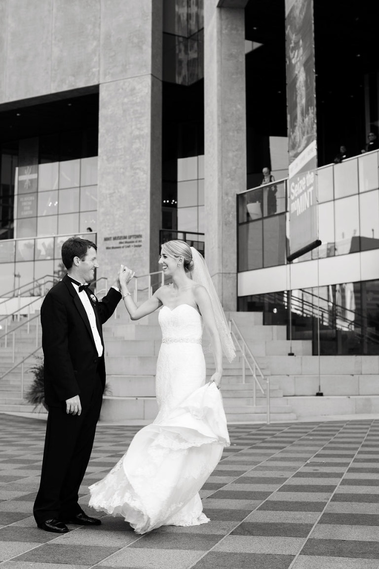 the mint museum wedding photos uptown charlotte