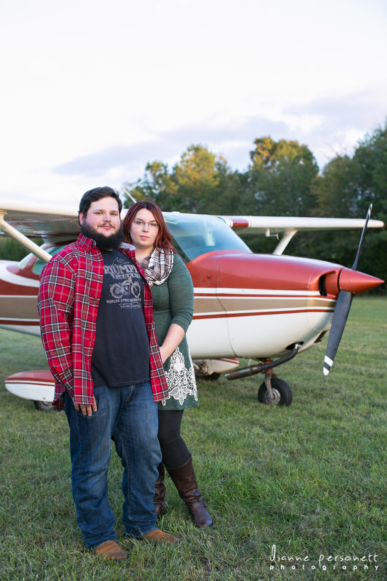 engagement session with plane