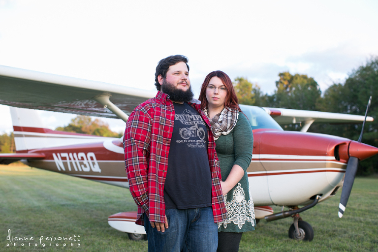 engagement session with plane