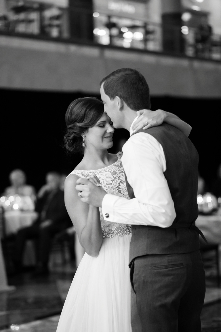 Founder's Hall Charlotte wedding photos